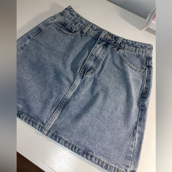 denim skirt - Picture 3 of 4